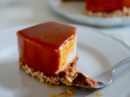 キャラメルとバナナのムースケーキ