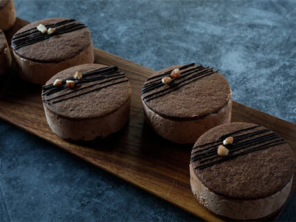 チョコレートのバタークリームサンド