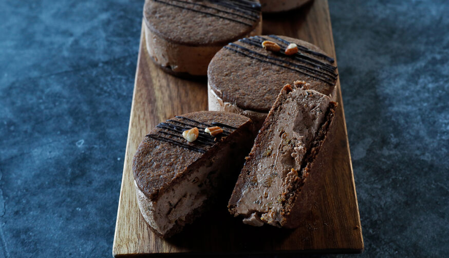 チョコレートのバタークリームサンド