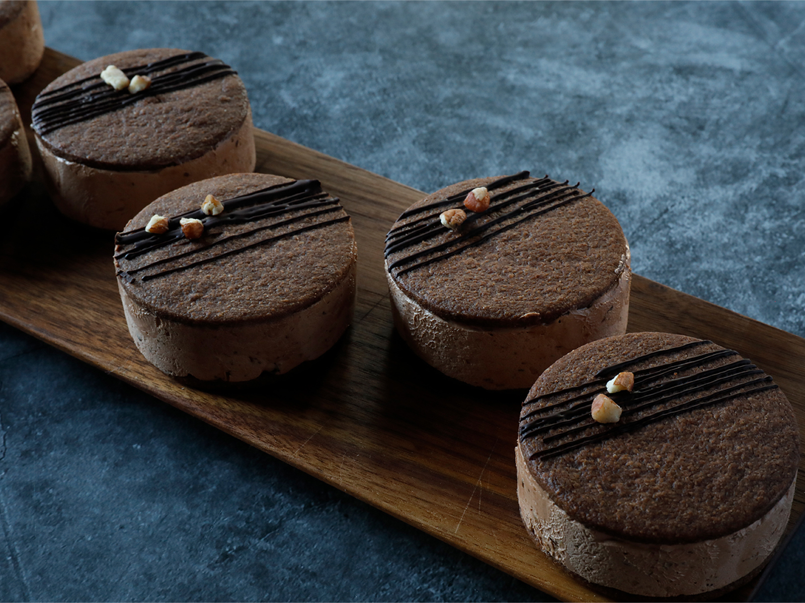 チョコレートのバタークリームサンド