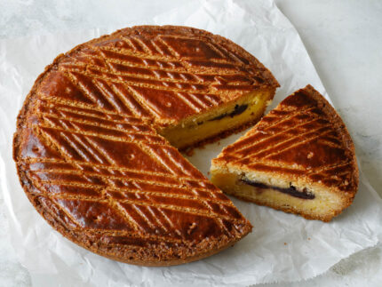 ダークチェリーのガトーバスク