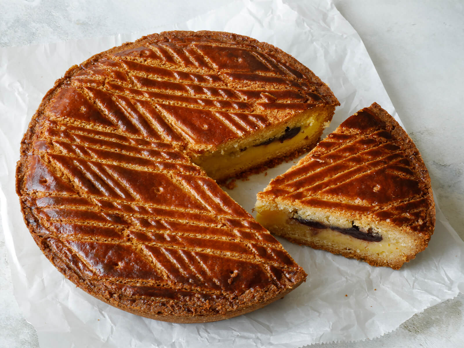 ダークチェリーのガトーバスク